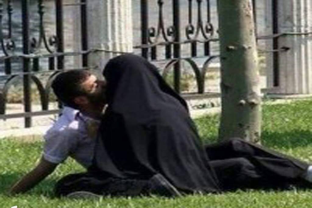 embrasse-avec-niqab